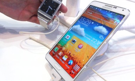 Le hack du jour : le Nexus 5 compatible avec la Galaxy Gear de Samsung
