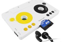 Un lecteur de carte SD/MMC pour votre autoradio