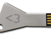 La Quadrature du Net veut envoyer une clé USB