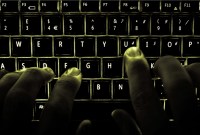 Drôle : une vidéo moque les clichés des hackers au cinéma