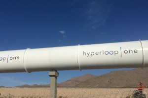 Elon Musk veut relier Chicago à son aéroport avec un Hyperloop un peu spécial
