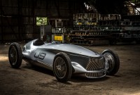 Les voitures électriques doivent-elles avoir un design futuriste ? Nissan dit non