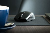 Razer dévoile Atheris, une souris sans fil sobre qui promet 350 heures d'autonomie