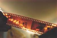 En Afghanistan, des milliers de films qui ont échappé aux Talibans sont désormais numérisés