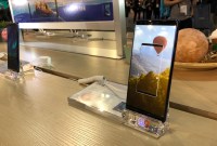 MWC 2018 : On a trouvé les meilleurs clones chinois du Galaxy S9 et...