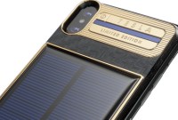 Cadeau pour Elon Musk : cet iPhone X Tesla d'un fabricant russe a un...
