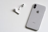Avec iOS 12, les AirPods pourraient aider les personnes malentendantes