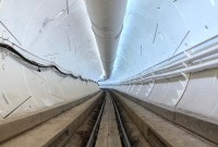 Elon Musk annonce l'inauguration de son premier tunnel Boring Company et de « voitures...