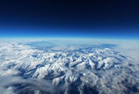 Internet par l'espace : pourquoi SpaceX placera des satellites Starlink à très basse altitude...