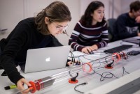 Informatique, astronomie ou chimie : toutes ces inventions de femmes attribuées à des hommes