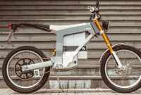 La moto enduro électrique ultra-légère de Cake est disponible en Europe