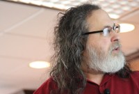 L'affaire Epstein pousse Richard Stallman à démissionner du MIT et de la FSF