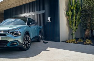 Après l'étonnante Ami, Citroën lance la berline électrique ë-C4