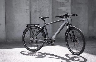 Triumph dévoile le Trekker GT, son premier vélo électrique