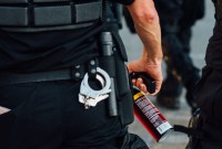 Violences policières : Macron promet une plateforme pour signaler les discriminations