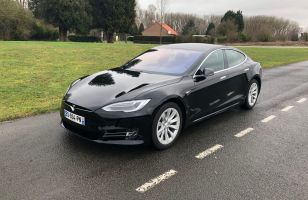 En attendant le Nürburgring, la Tesla Model S bat un record sur le circuit...