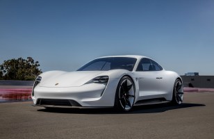 Porsche prévoirait d'assembler 40 000 Taycan électriques par an