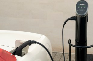 Aston Martin va transformer des modèles de collection en voitures 100 % électriques