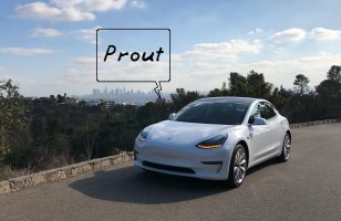 Oui, Elon Musk veut faire parler (et péter) les voitures Tesla