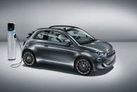 Avec 320 kilomètres d'autonomie, la Fiat 500 enterre les autres citadines électriques
