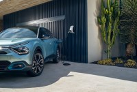 Après l'étonnante Ami, Citroën lance la berline électrique ë-C4