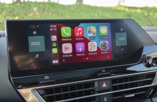 Apple CarPlay et Android Auto : quand la Nouvelle Citroën ë-C4 devient le miroir...