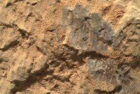 Le rover Perseverance commence à étudier le sol martien avec son bras