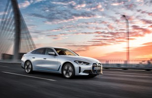 Autonomie ou puissance ? BMW offre le choix pour sa berline i4 électrique