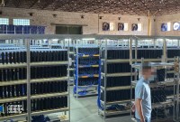 Le hangar ukrainien rempli de PS4 ne minait pas des crytpo, mais des cartes...