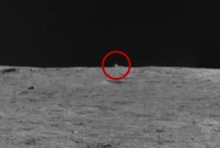 Le rover Yutu 2 a repéré un « cube » étrange sur la face...