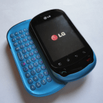 LG Optimus Chat : un smartphone d’entrée de gamme avec un clavier coulissant