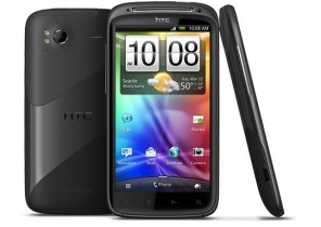Des poussières sous l’écran du HTC Sensation ?