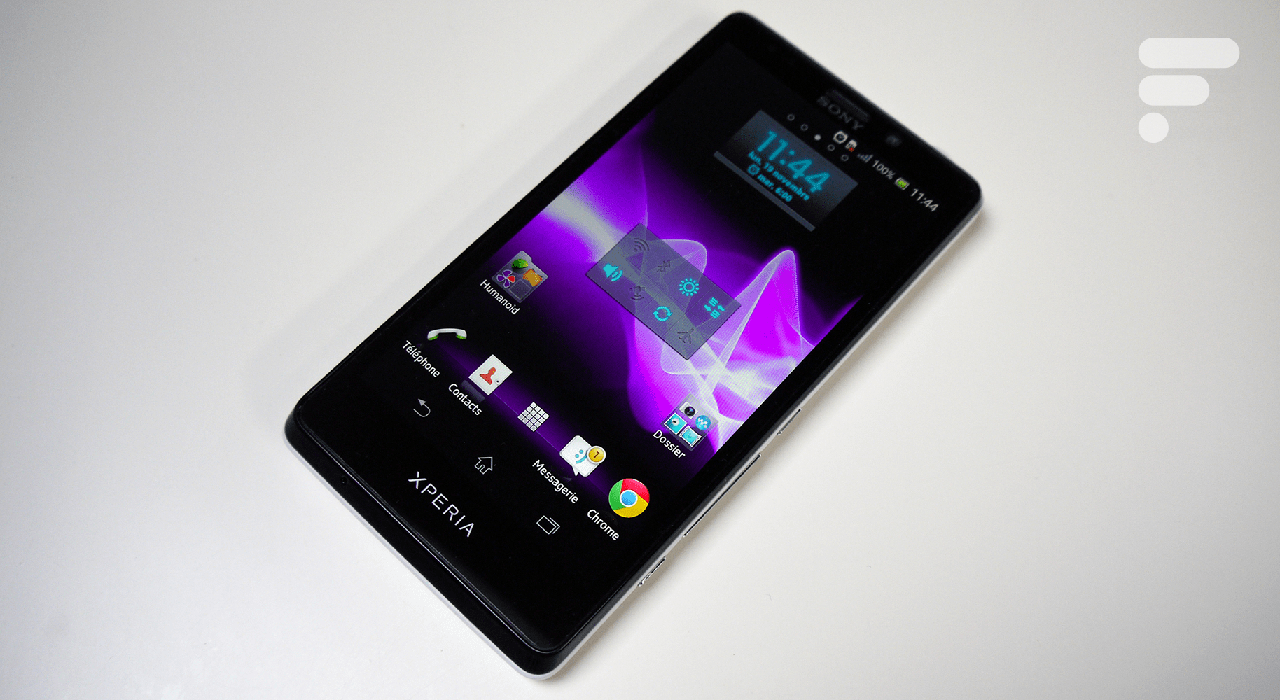 Xperia-T-Gauche test sony xperia t