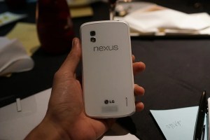 Apparition du LG Nexus 4 en blanc