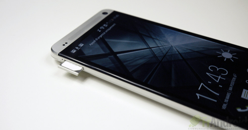 HTC-One-Carte-SIM