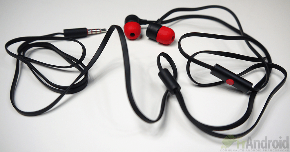 HTC-One-Kit-mains-libres