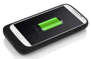 offGRID, une coque de protection pour Galaxy S4 avec batterie intégrée chez Incipio