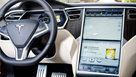 tableau-de-bord-de-la-tesla-model-s tableau-de-bord-de-la-tesla-model-s