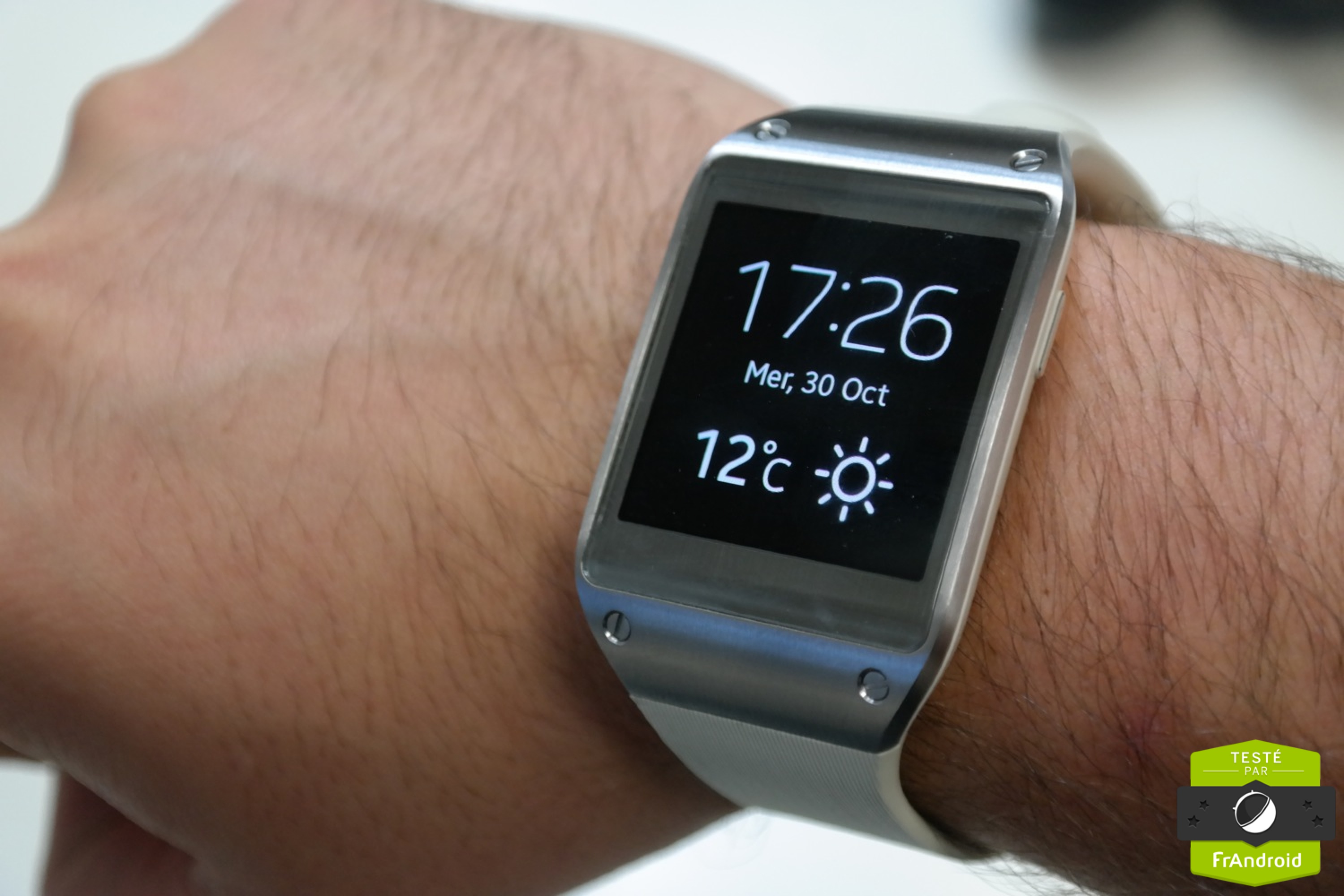 Galaxy-Gear-montre-Samsung-FrAndroid-SAM_0129