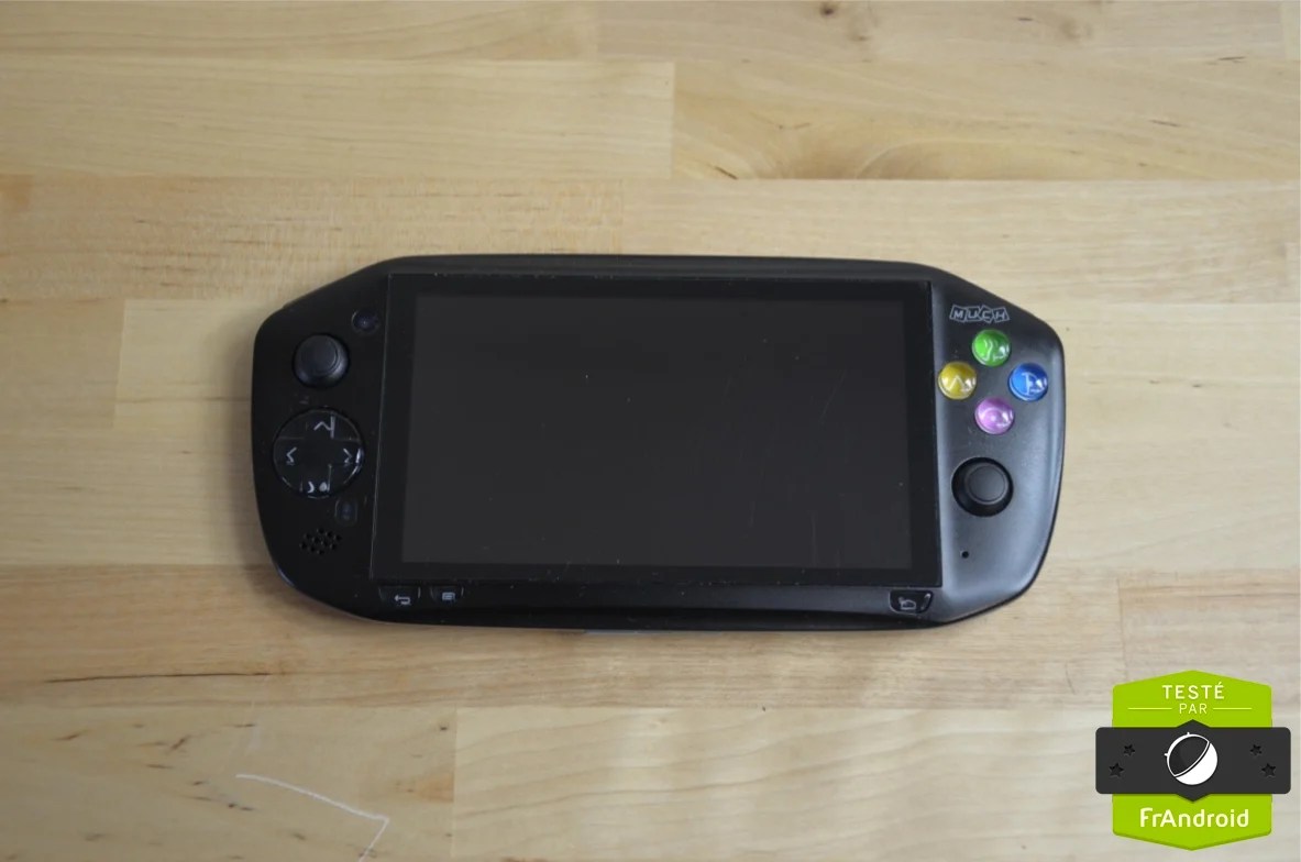 Much-console-i5-GSM-smartphone-nue