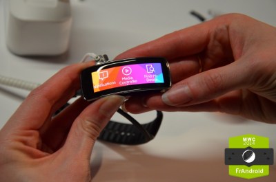 Samsung-fit-band-screen