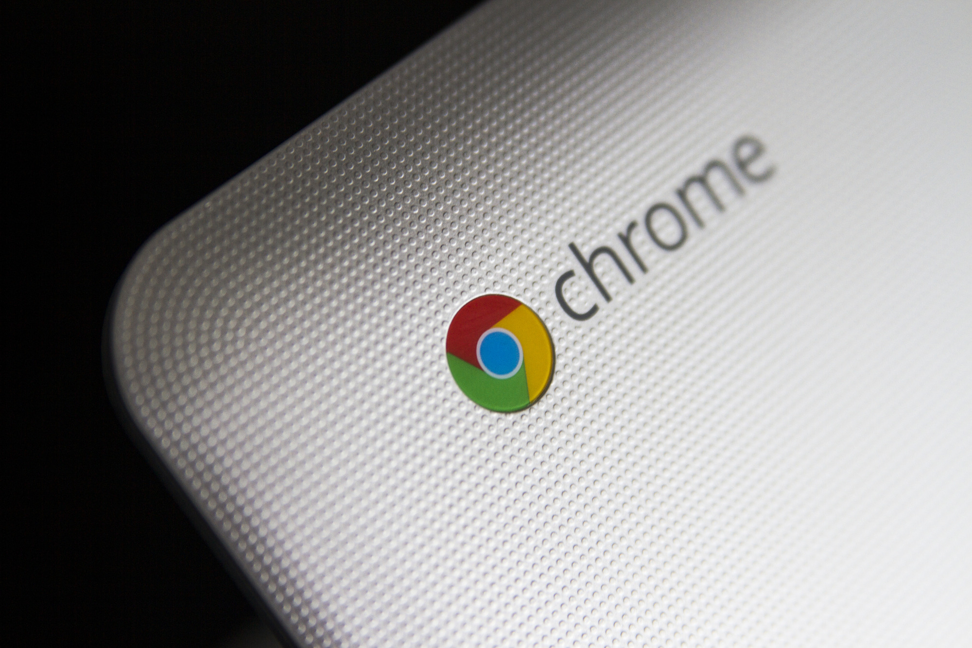 toshiba_cb35-a3120_chromebook_feb_2014_top_left_lid-100246175-orig