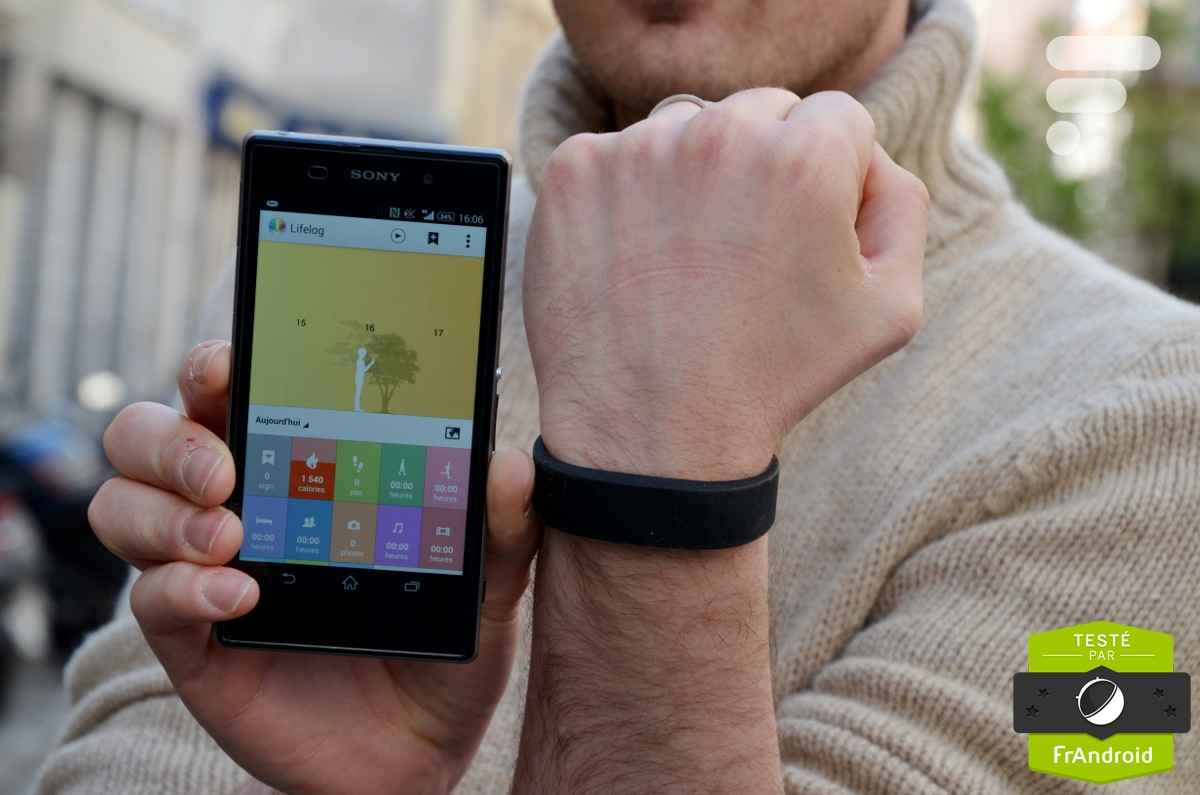 Sony-Smartband-SWR10