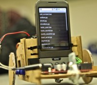 Un véritable robot Android !