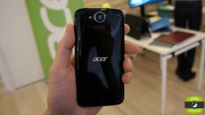 Prise en main du Liquid Leap, le premier bracelet Acer couplé au smartphone Jade