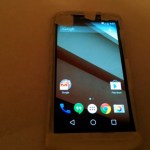 Un Moto X+1 déjà sous Android L ? (vidéos)