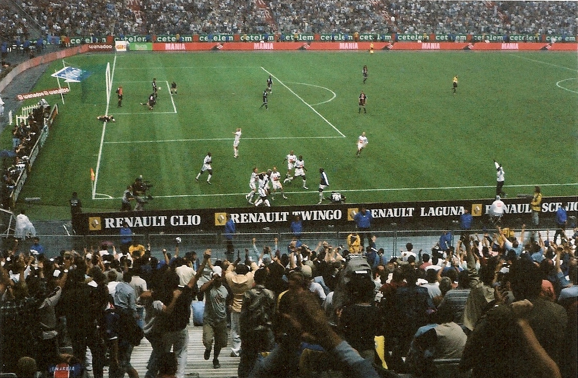 AJA-PSG_CdF_2003_Joie_auxerroise