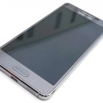 Test du Samsung Galaxy Alpha : le métal, recette miracle pour un téléphone haut de gamme ?