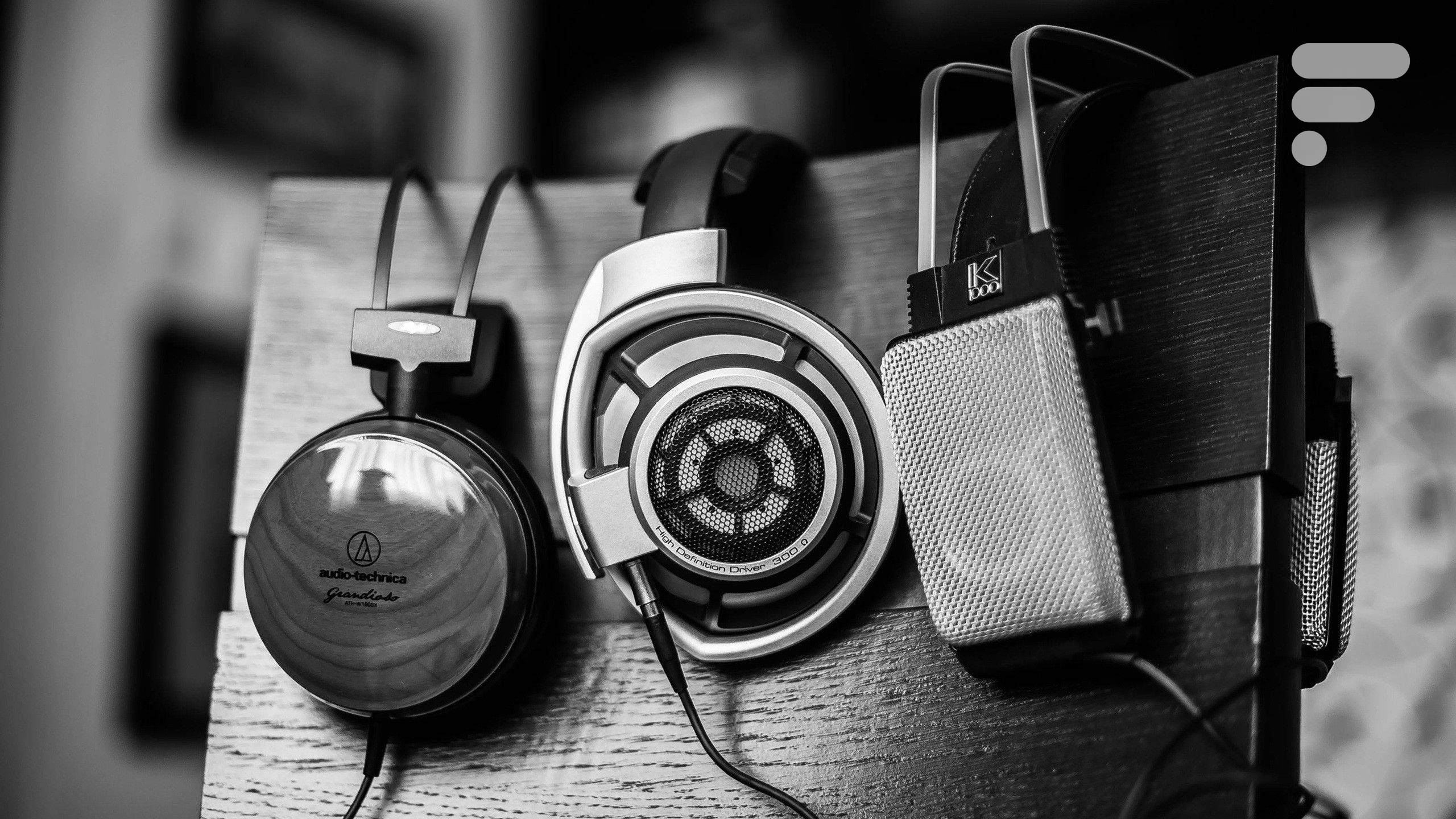 Headphones-Gray-Music