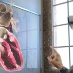 Microsoft souhaite que son casque HoloLens serve à la formation des étudiants